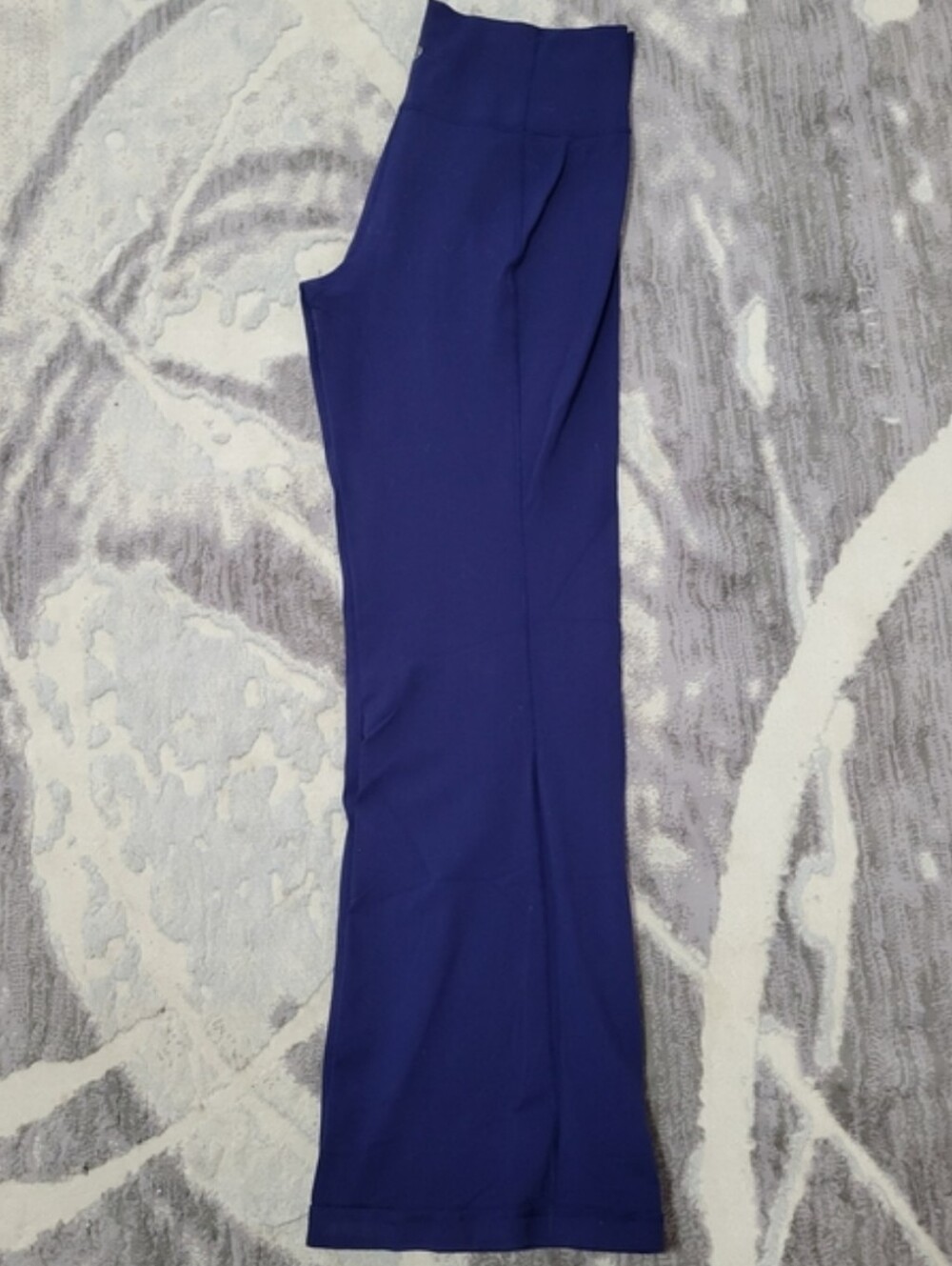 Lululemon Women's Flared Leggings in Deep Navy Size 14 - Picture 5 of 6